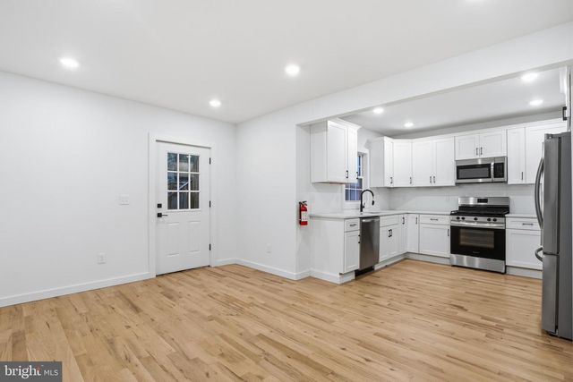 48 5 TH ST, Fords, NJ 08863