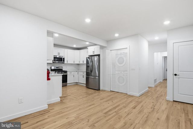 48 5 TH ST, Fords, NJ 08863
