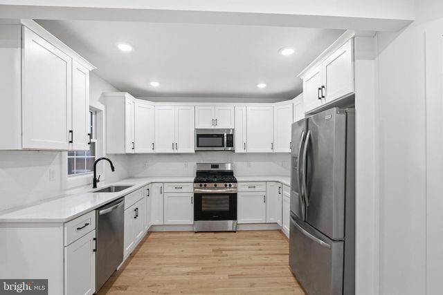 48 5 TH ST, Fords, NJ 08863