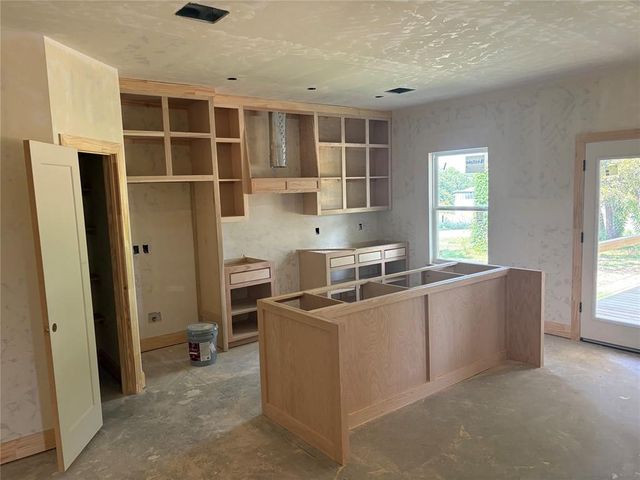 1292 Sue Lane, Choctaw, OK 73020