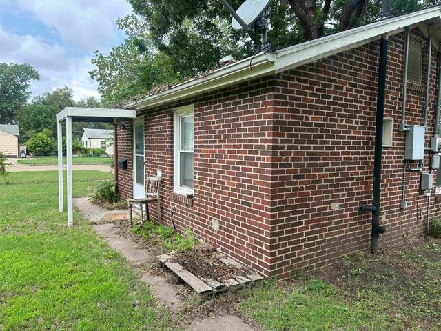 1938 W Walker St., Wichita, KS 67213