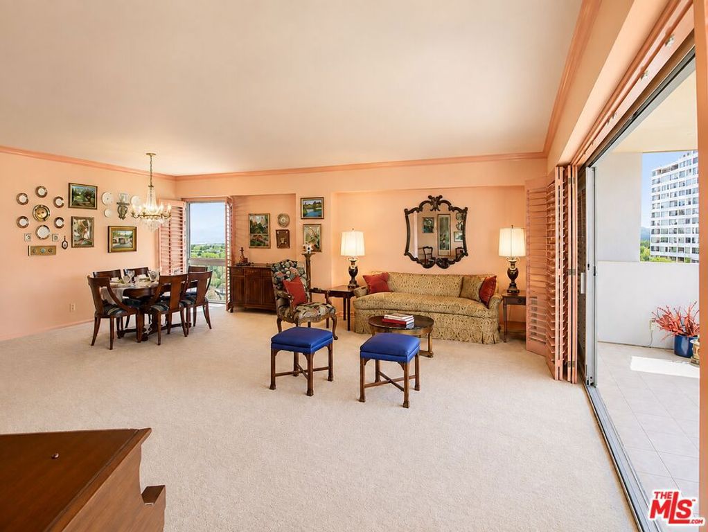 Image 13 of property listing at 10450 Wilshire Boulevard 10J, Los Angeles, CA 90024