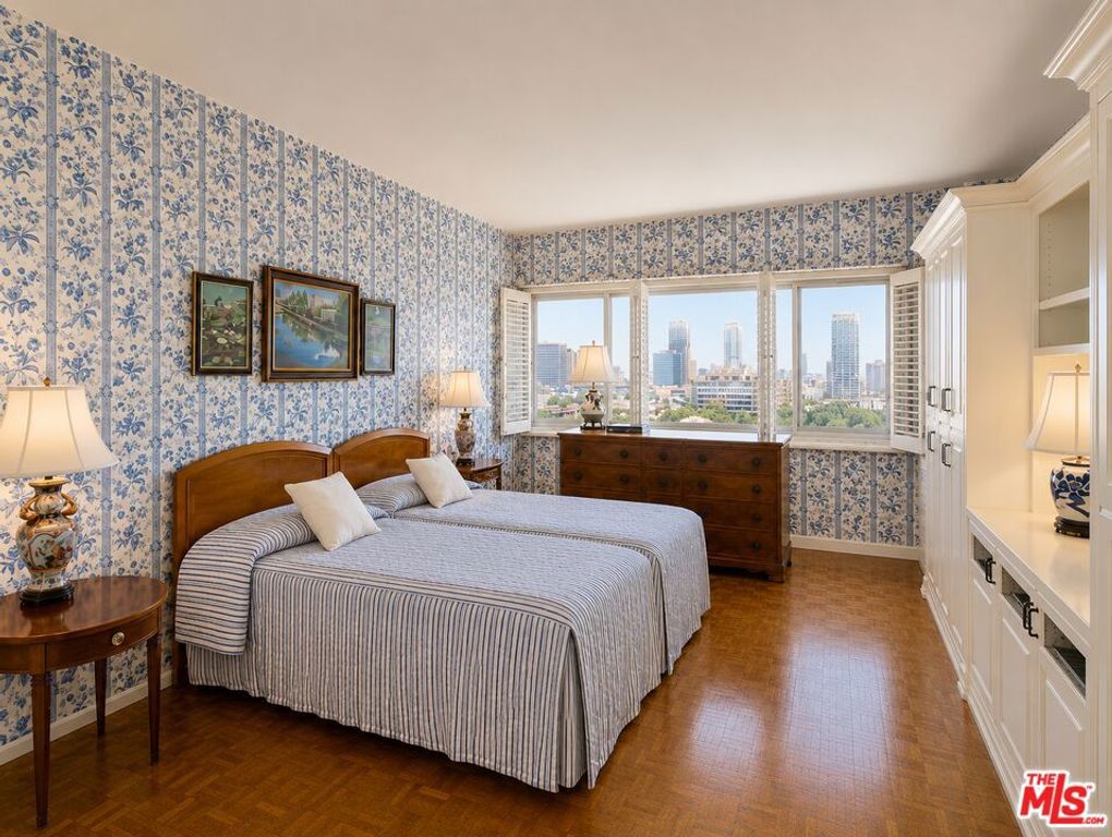 Image 24 of property listing at 10450 Wilshire Boulevard 10J, Los Angeles, CA 90024