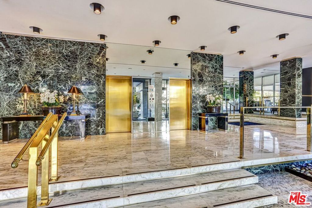 Image 39 of property listing at 10450 Wilshire Boulevard 10J, Los Angeles, CA 90024