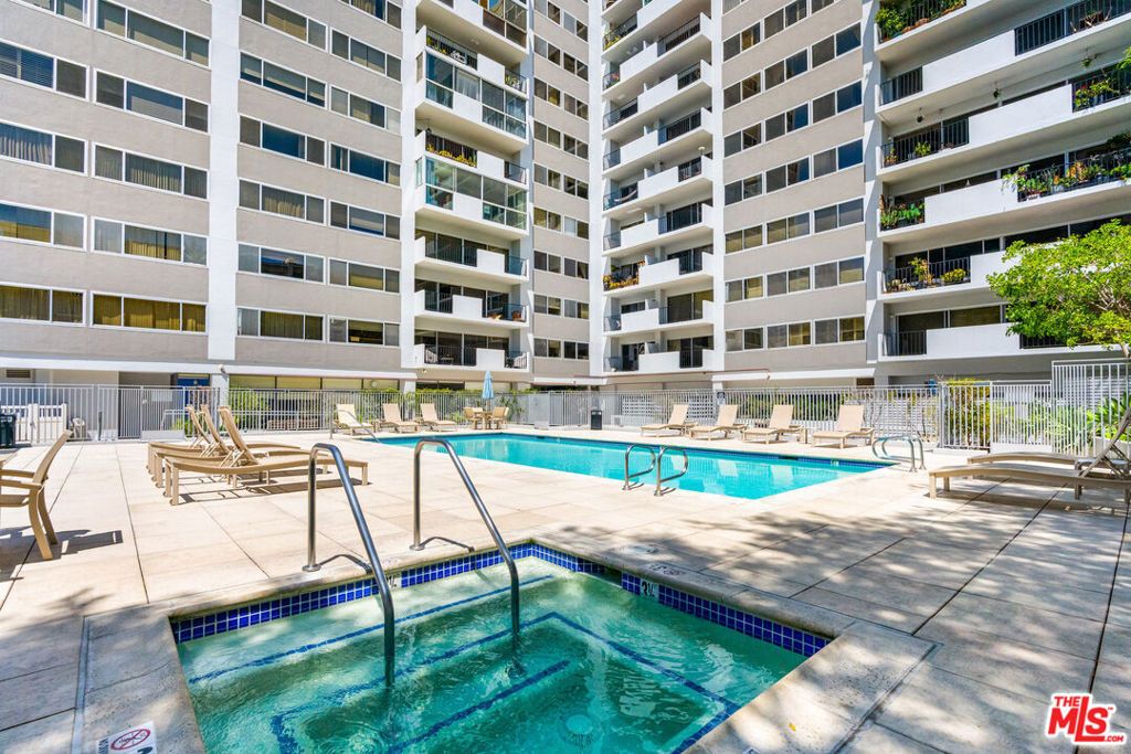 Image 43 of property listing at 10450 Wilshire Boulevard 10J, Los Angeles, CA 90024