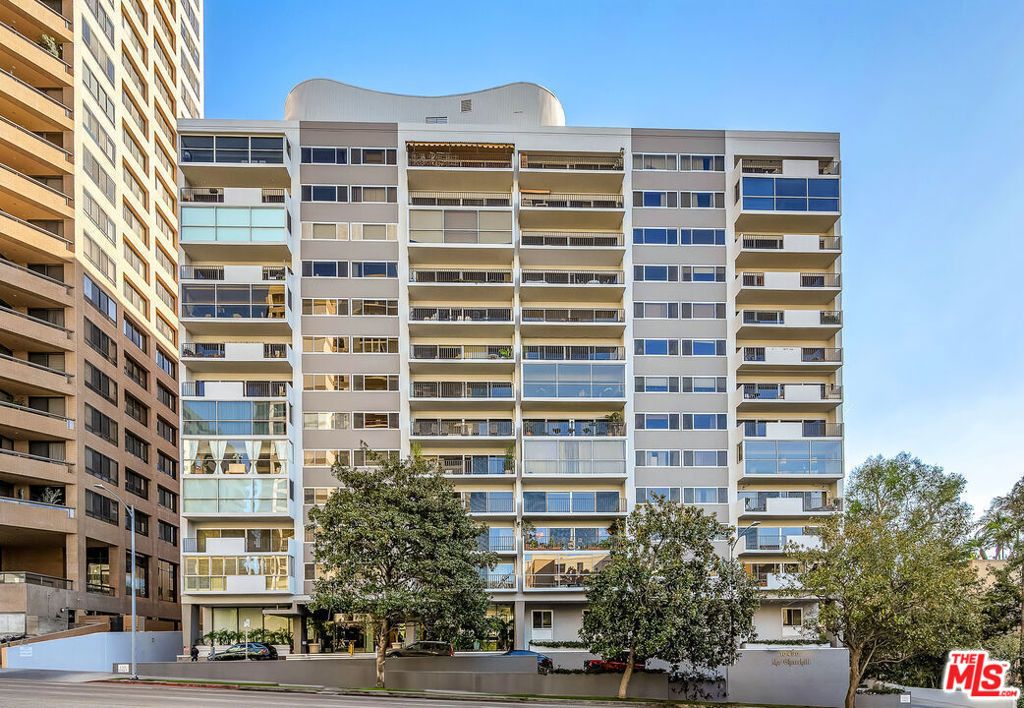 Image 47 of property listing at 10450 Wilshire Boulevard 10J, Los Angeles, CA 90024