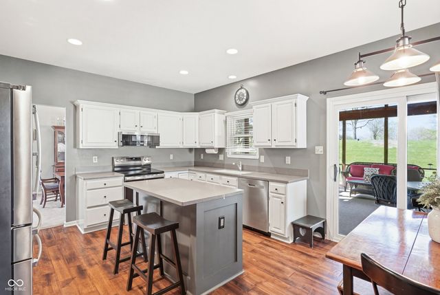 10503 Greenway Drive, Fishers, IN 46037