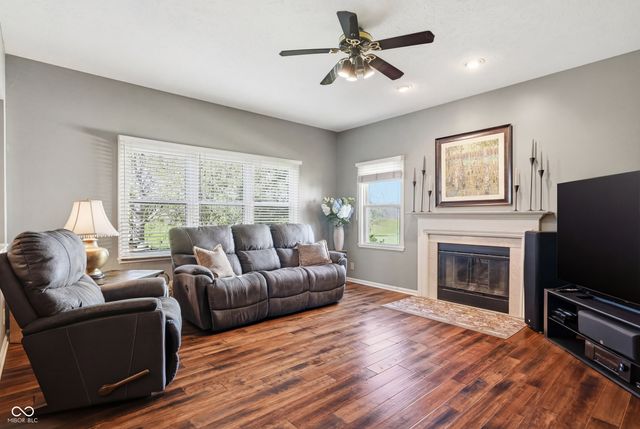 10503 Greenway Drive, Fishers, IN 46037