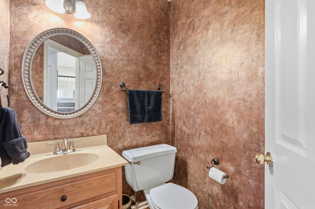 10503 Greenway Drive, Fishers, IN 46037