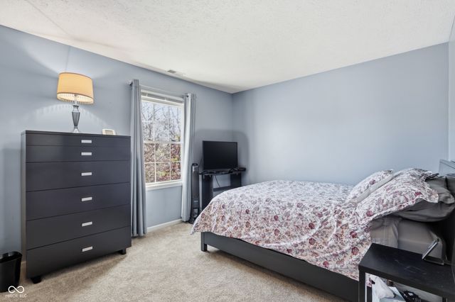 10503 Greenway Drive, Fishers, IN 46037