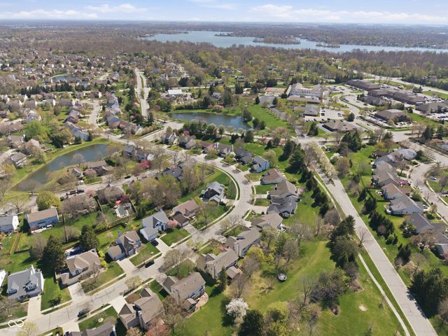 10503 Greenway Drive, Fishers, IN 46037