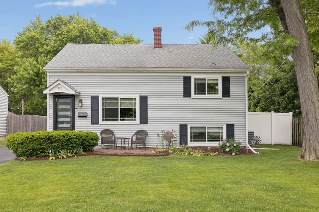 573 S Chase Avenue, Lombard, IL 60148