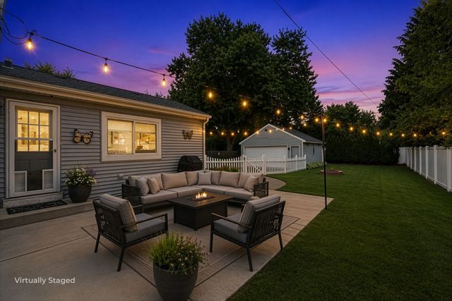573 S Chase Avenue, Lombard, IL 60148