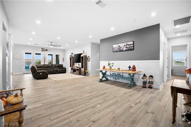 432 North Racetrack Road, Henderson, NV 89015