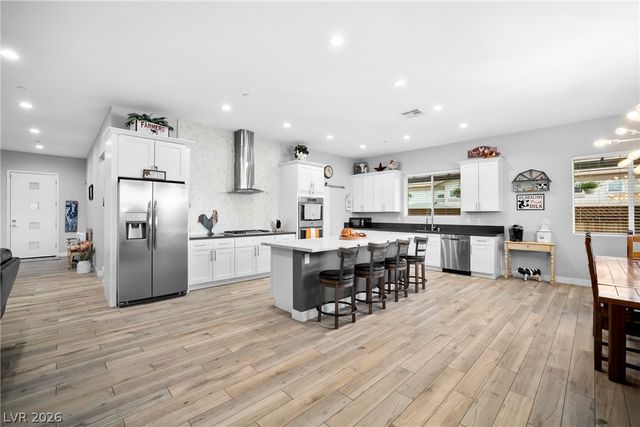 432 North Racetrack Road, Henderson, NV 89015