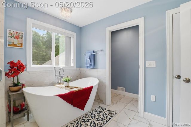 16289 Whitehead Drive, Linden, MI 48451