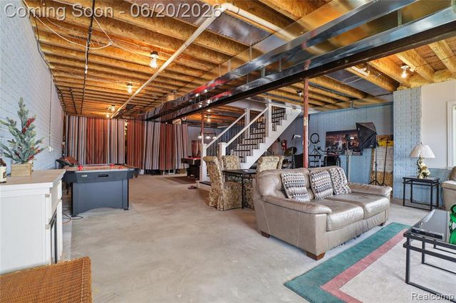 16289 Whitehead Drive, Linden, MI 48451