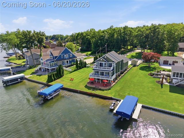16289 Whitehead Drive, Linden, MI 48451