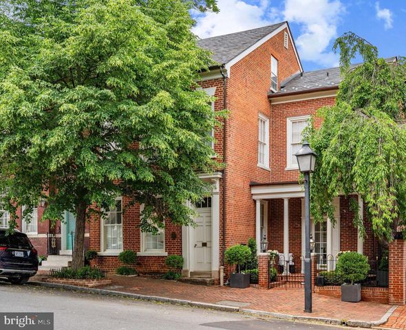 109 DUKE ST, Alexandria, VA 22314