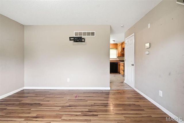 415 Hentschel Place, St Louis, MO 63135