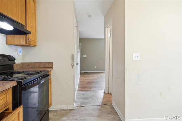 415 Hentschel Place, St Louis, MO 63135