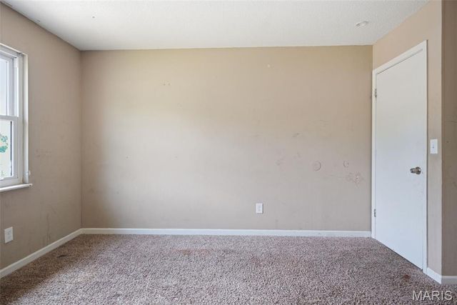 415 Hentschel Place, St Louis, MO 63135