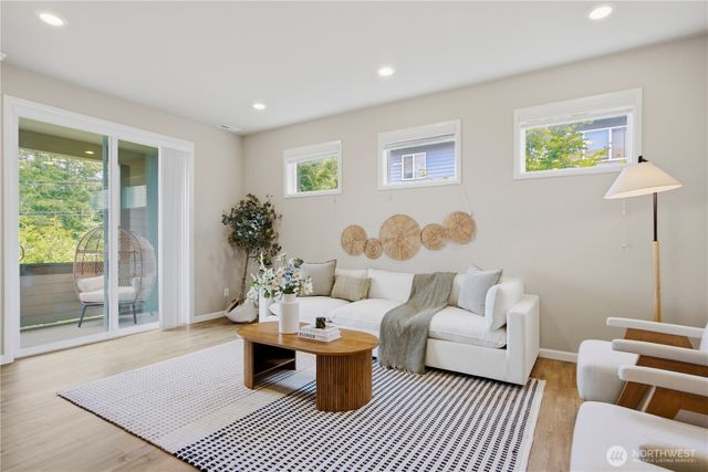 4313 235th Place SE, Bothell, WA 98021