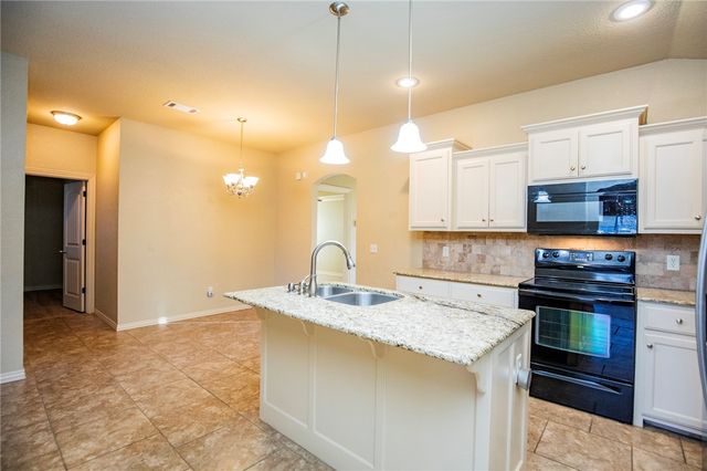 1903 SW Stonegrove Road, Bentonville, AR 72713