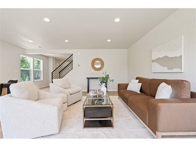 7810 S Kittredge Cir, Englewood, CO 80112