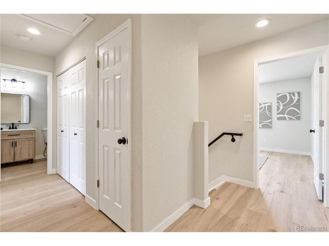 7810 S Kittredge Cir, Englewood, CO 80112