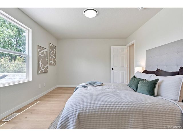 7810 S Kittredge Cir, Englewood, CO 80112