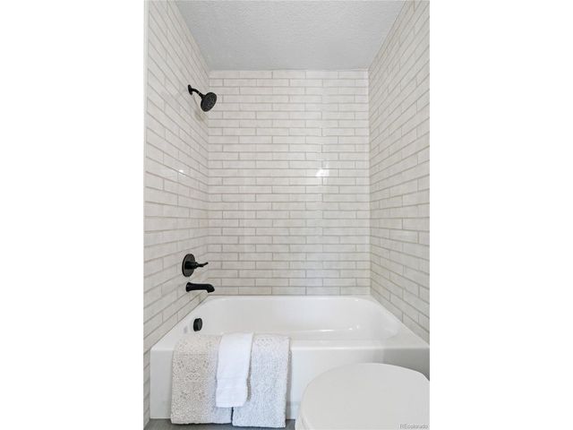 7810 S Kittredge Cir, Englewood, CO 80112