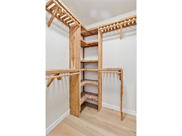 7810 S Kittredge Cir, Englewood, CO 80112