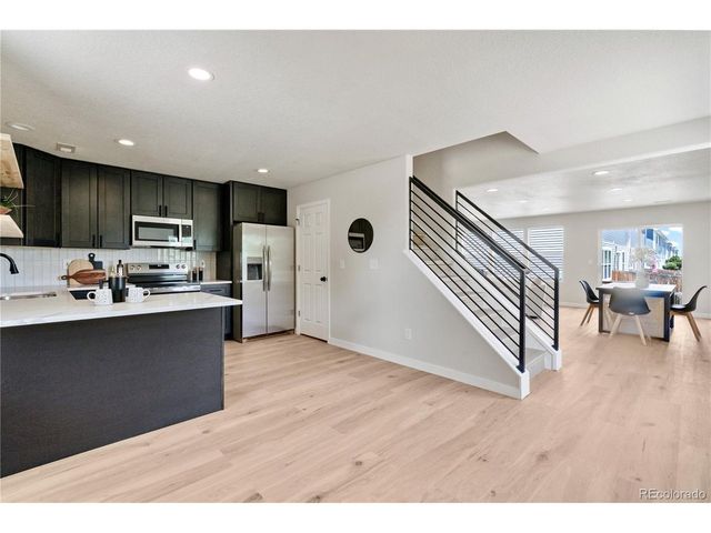 7810 S Kittredge Cir, Englewood, CO 80112