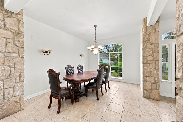 23369 ANGOSTURA BLVD, San Antonio, TX 78261