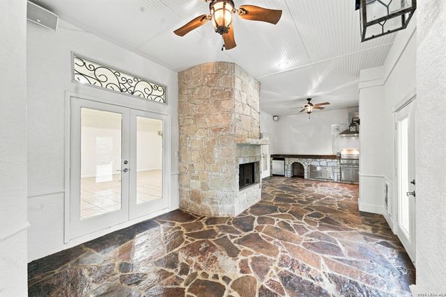 23369 ANGOSTURA BLVD, San Antonio, TX 78261