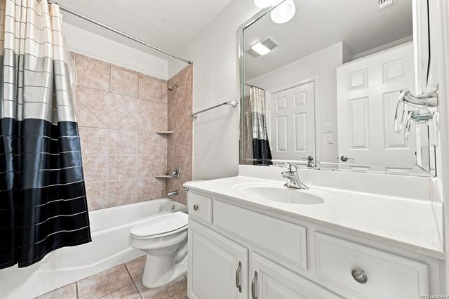 23369 ANGOSTURA BLVD, San Antonio, TX 78261