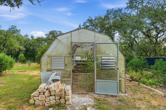 23369 ANGOSTURA BLVD, San Antonio, TX 78261