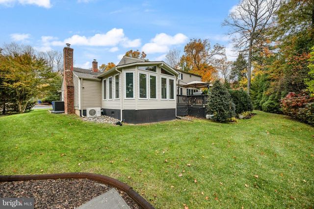 2407 RIVERTON RD, Cinnaminson, NJ 08077