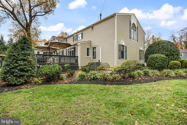 2407 RIVERTON RD, Cinnaminson, NJ 08077