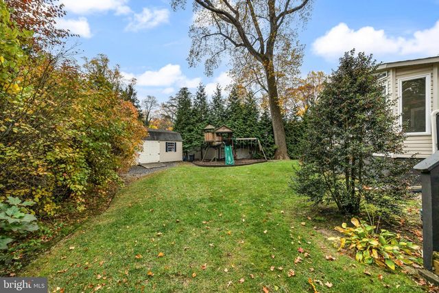 2407 RIVERTON RD, Cinnaminson, NJ 08077