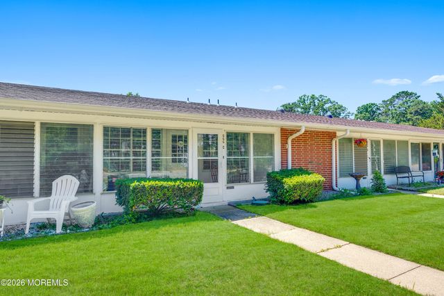 666 Plymouth Drive C, Lakewood, NJ 08701