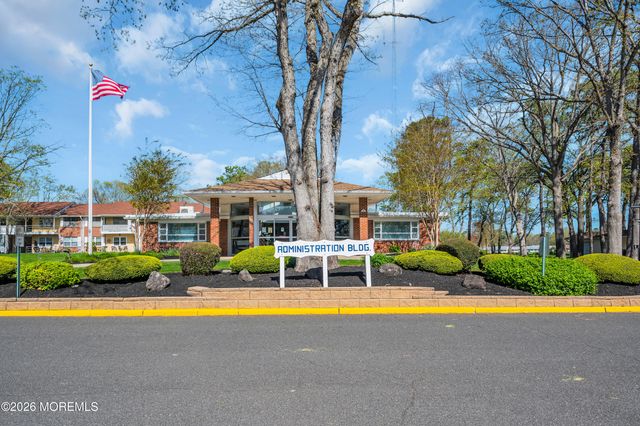 666 Plymouth Drive C, Lakewood, NJ 08701