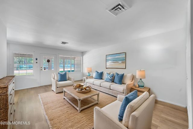 666 Plymouth Drive C, Lakewood, NJ 08701