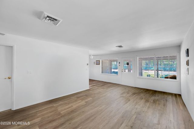 666 Plymouth Drive C, Lakewood, NJ 08701