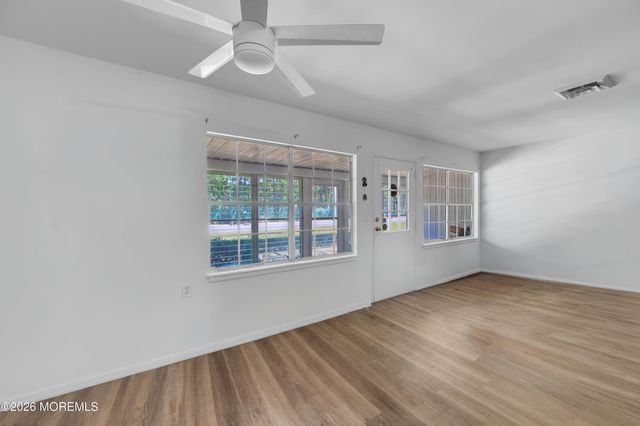 666 Plymouth Drive C, Lakewood, NJ 08701