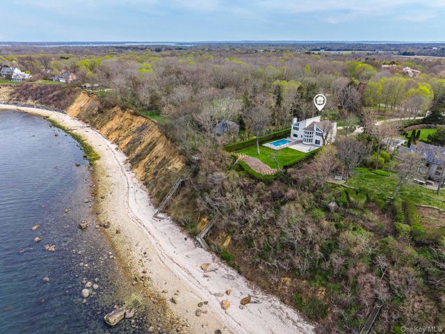 16125 Soundview Avenue, Southold, NY 11971