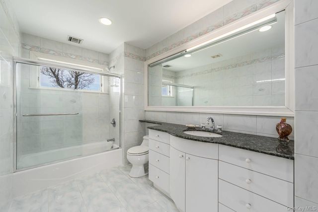 16125 Soundview Avenue, Southold, NY 11971