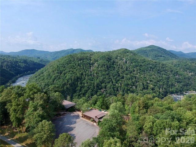 75 Longview Court 4, Marshall, NC 28753