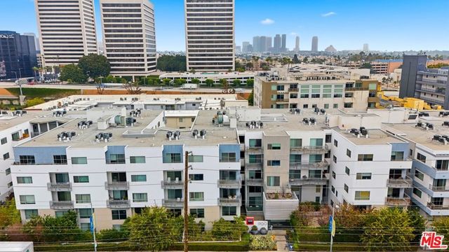 1700 Sawtelle Boulevard 219, Los Angeles, CA 90025